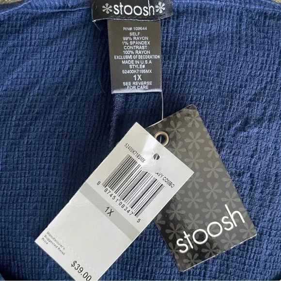 Stoosh Sleeveless Navy Blue Top NWT with colorful Patterned Neckline - Size 1X - Picture 2 of 5